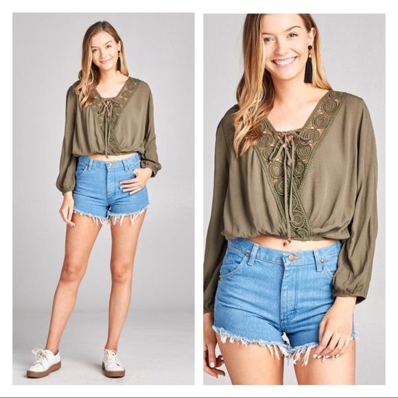 Crochet wrap style blouse blouse in mustard - Picture 4 of 5